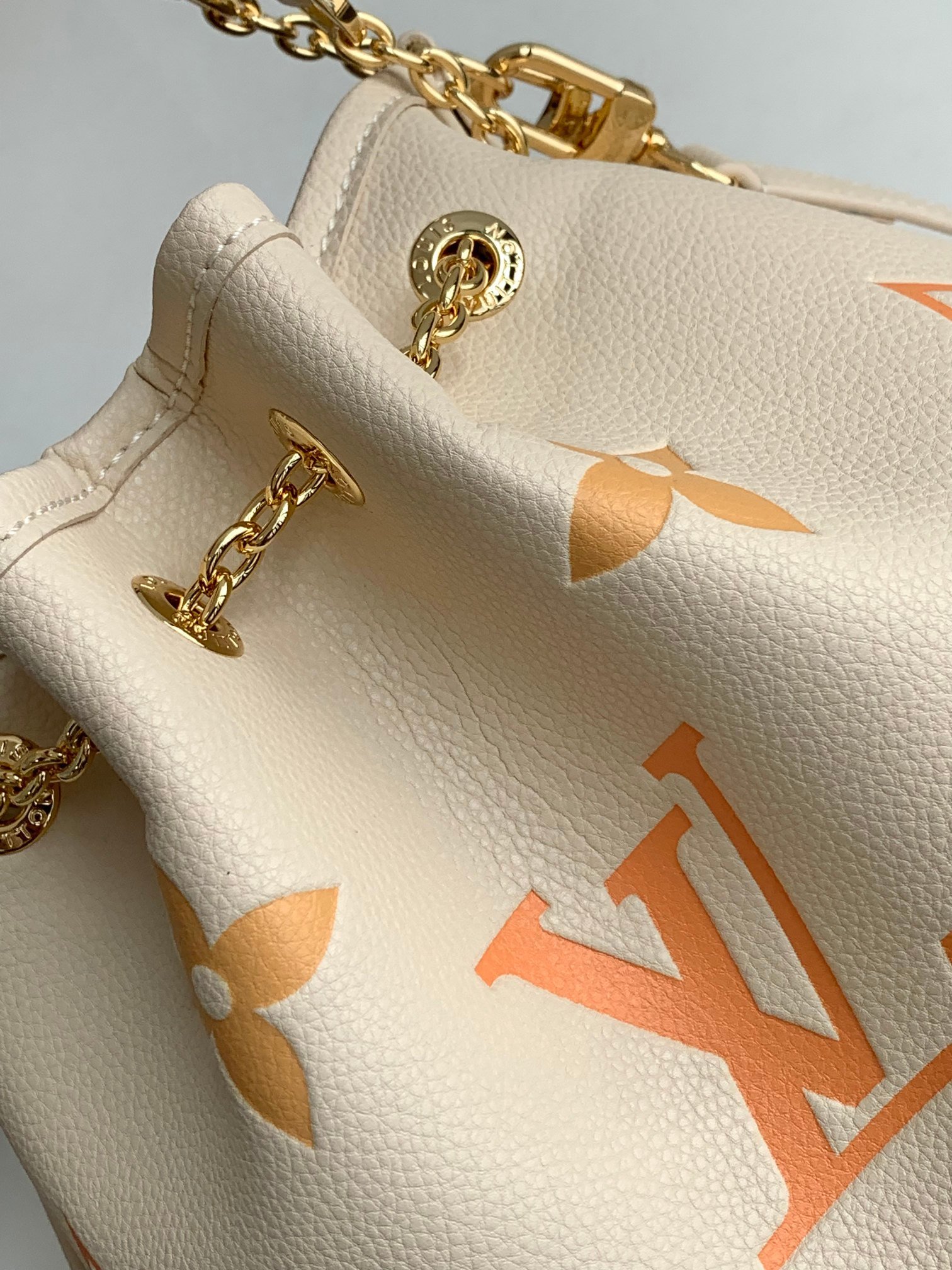 Louis Vuitton M46545 Yellow - Image 6