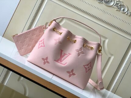 Louis Vuitton M46492 Pink
