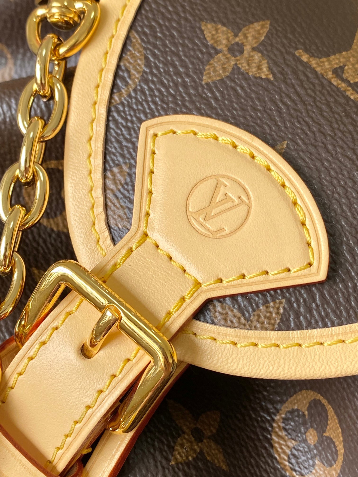 Louis Vuitton M46932 - Image 6