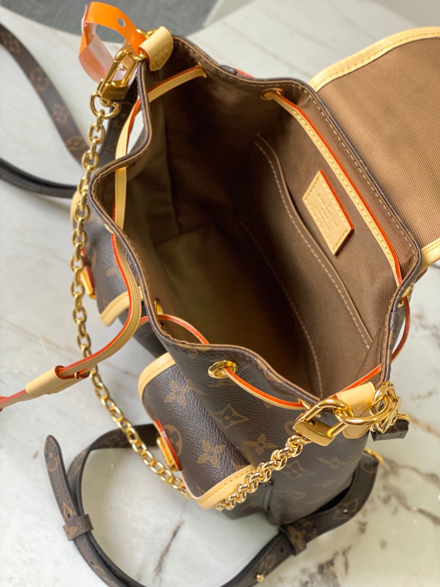 Louis Vuitton M46932 - Image 9