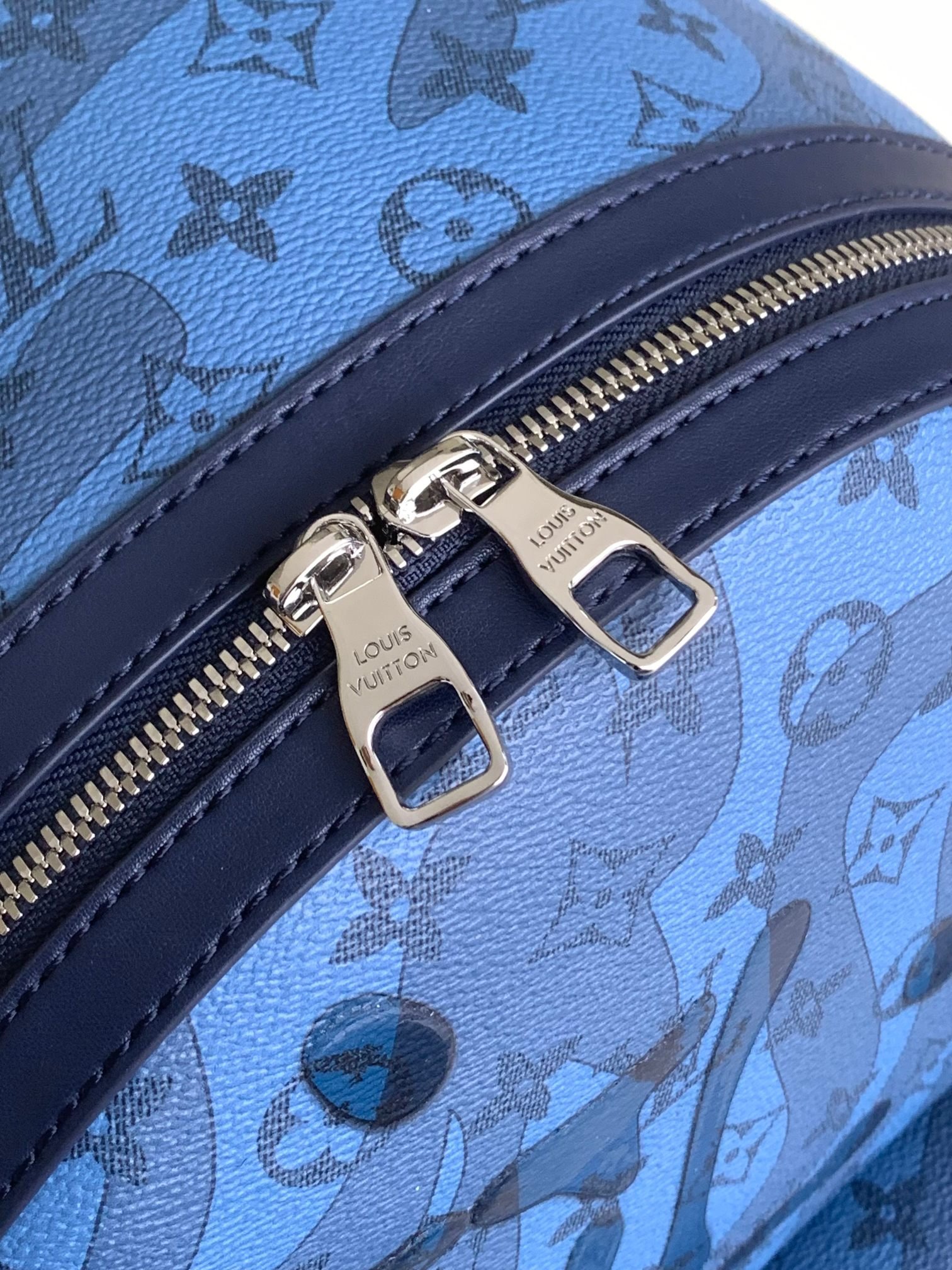 Louis Vuitton M22519 Blue - Image 6