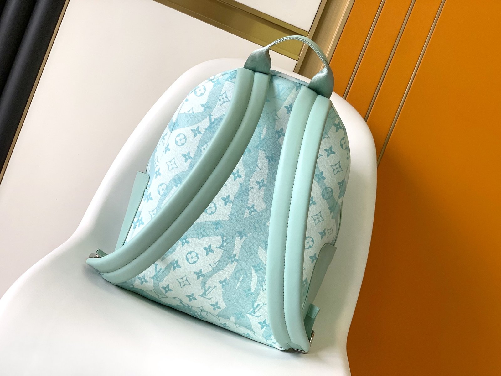 Louis Vuitton M22519 Green - Image 4