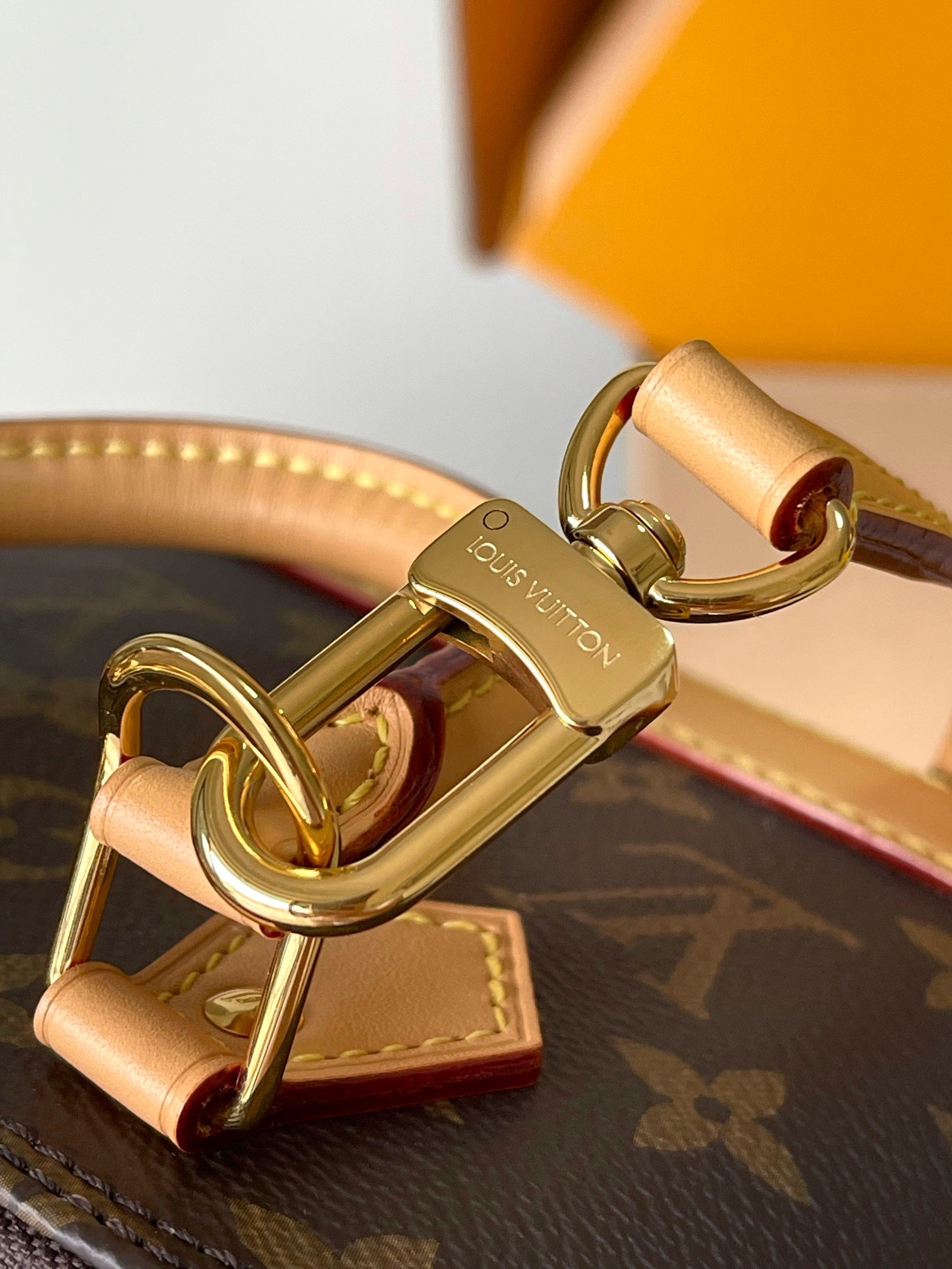 Louis Vuitton MB original leathe5 - Image 6