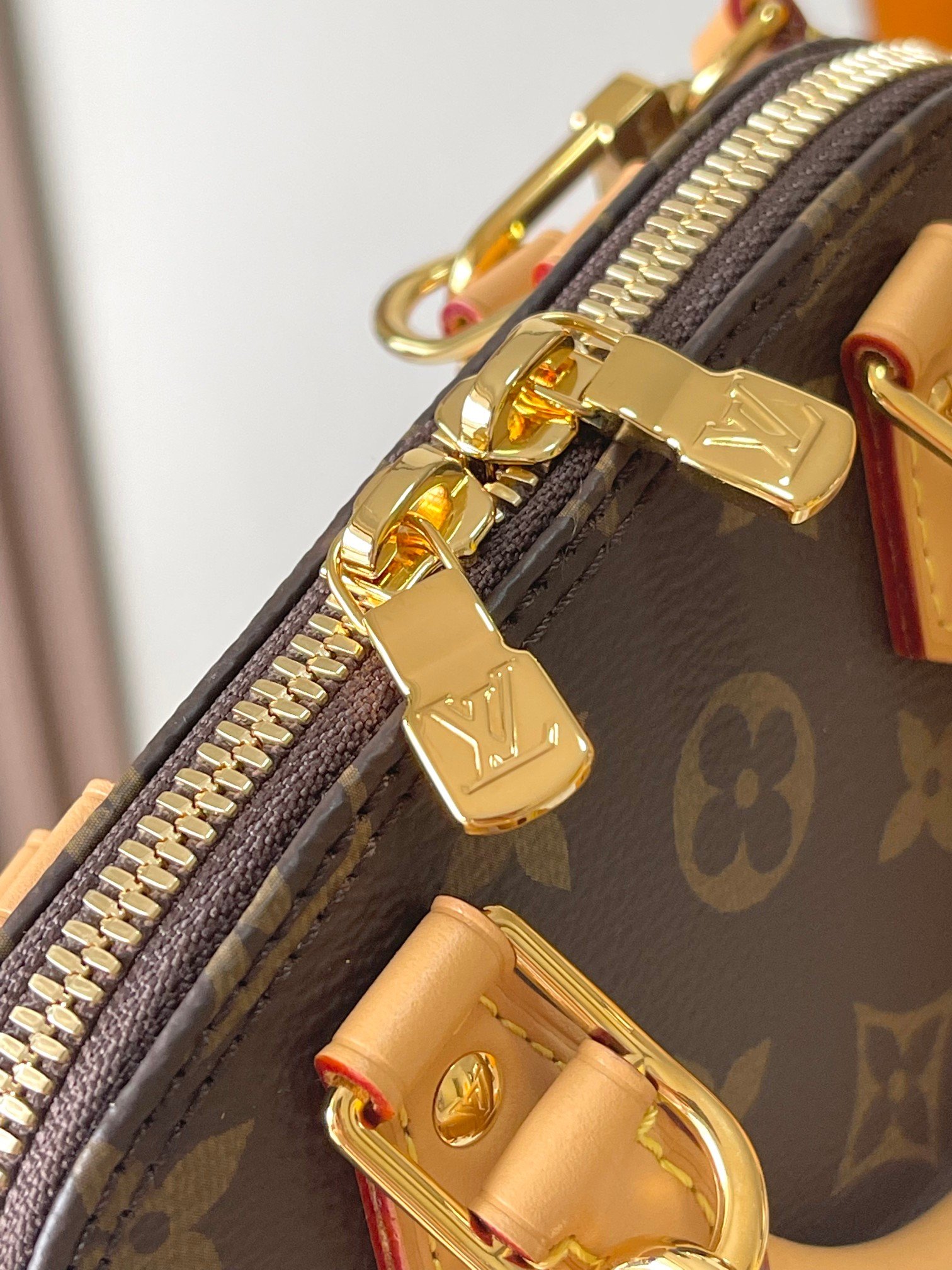 Louis Vuitton MB original leathe5 - Image 7