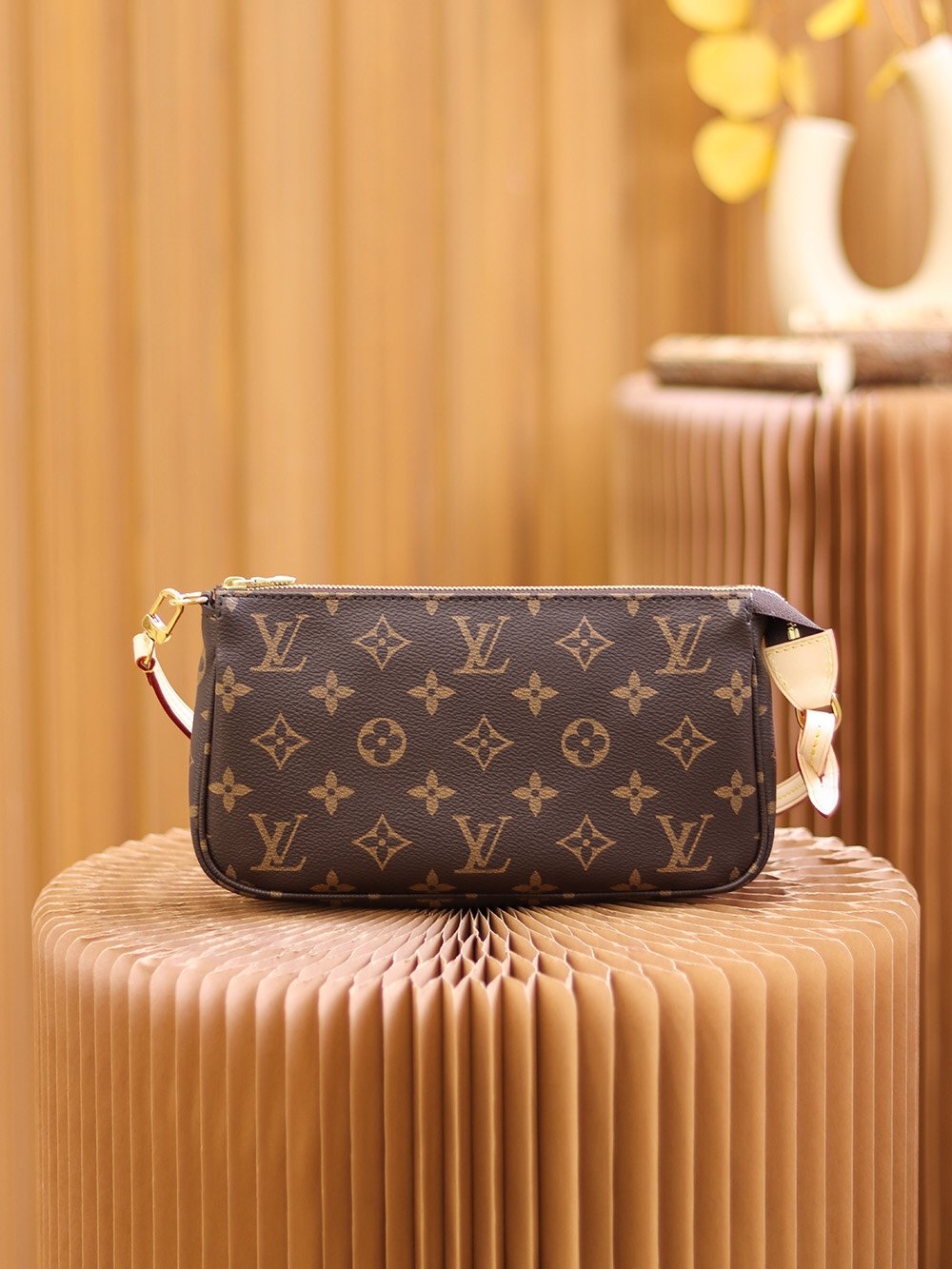 Louis Vuitton M40712 - Image 3