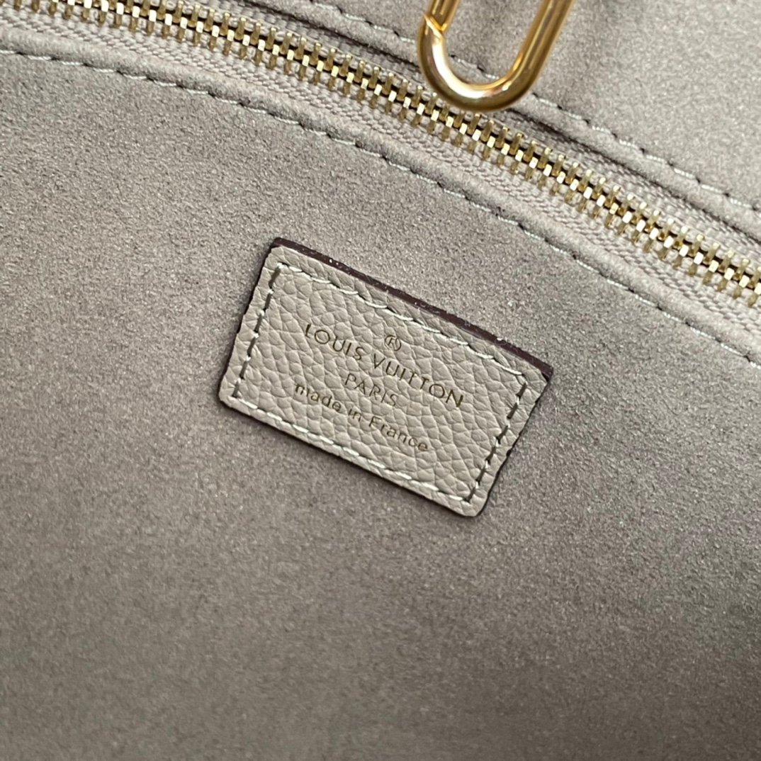 Louis Vuitton M45779 - Image 9
