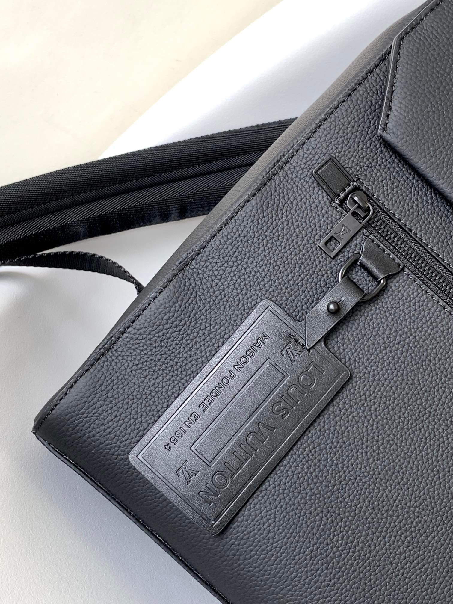 Louis Vuitton M21367 Gram color - Image 5