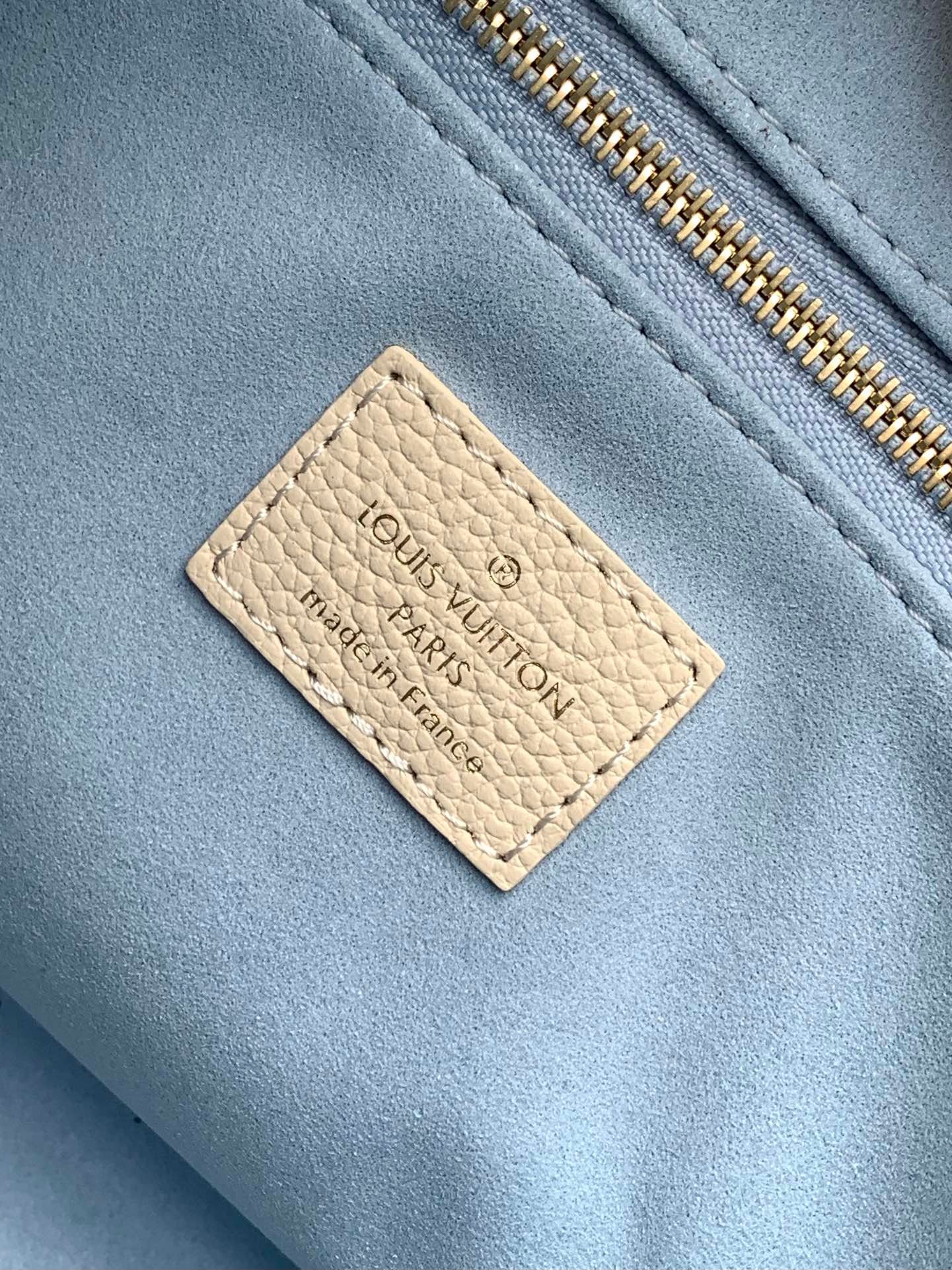 Louis Vuitton M46833 Beige - Image 9