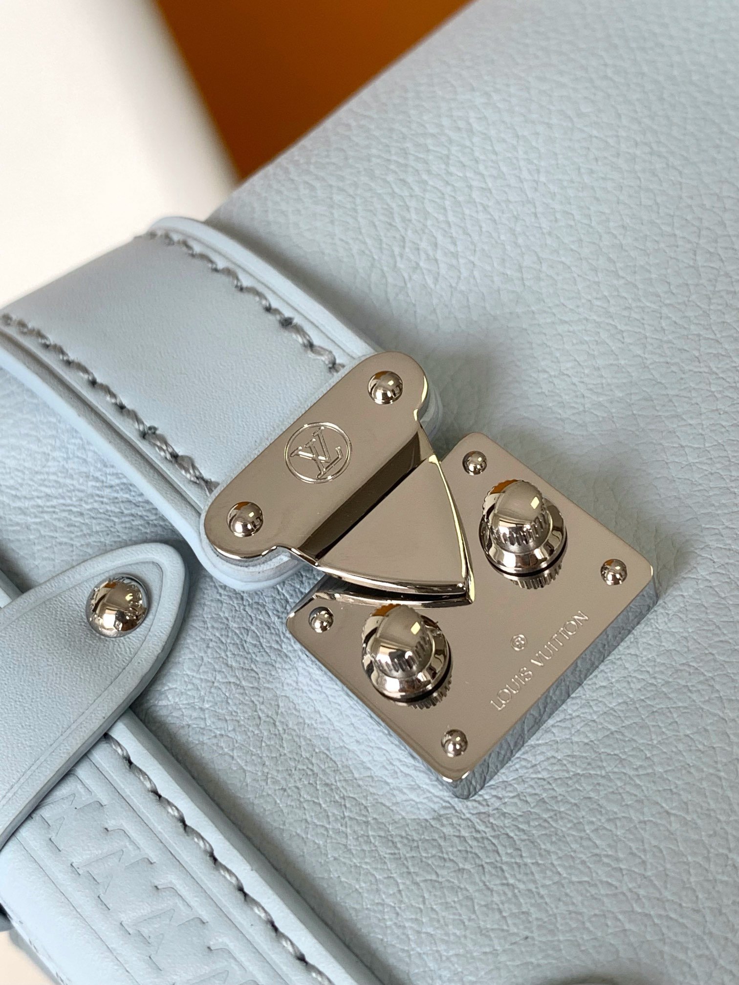 Louis Vuitton M23817 Small Black - Image 7