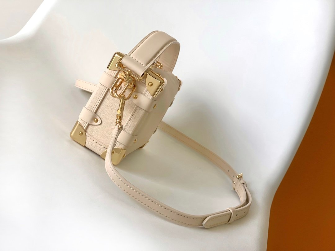 Louis Vuitton M25067 White - Image 3