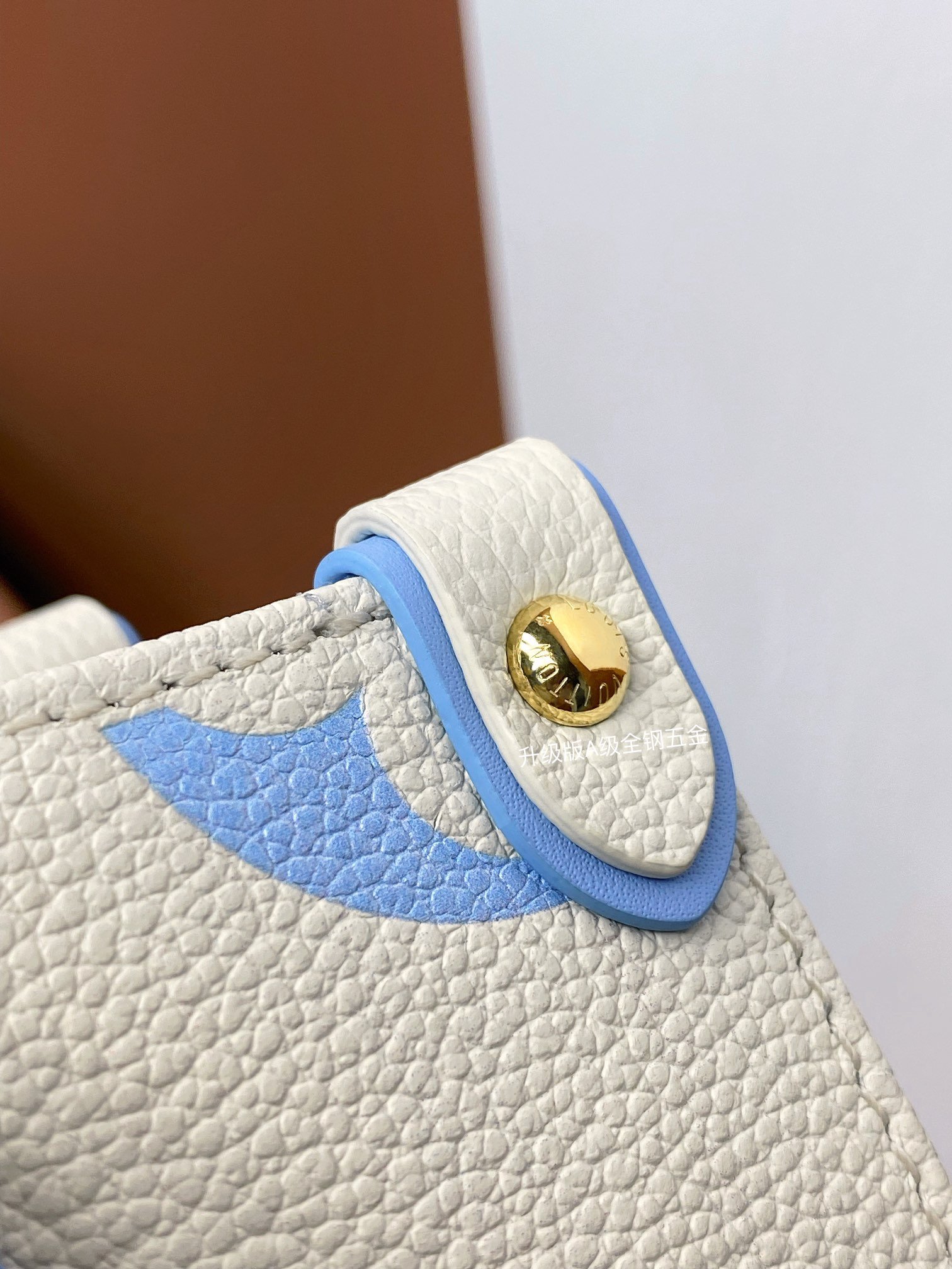 Louis Vuitton M46833 - Image 10