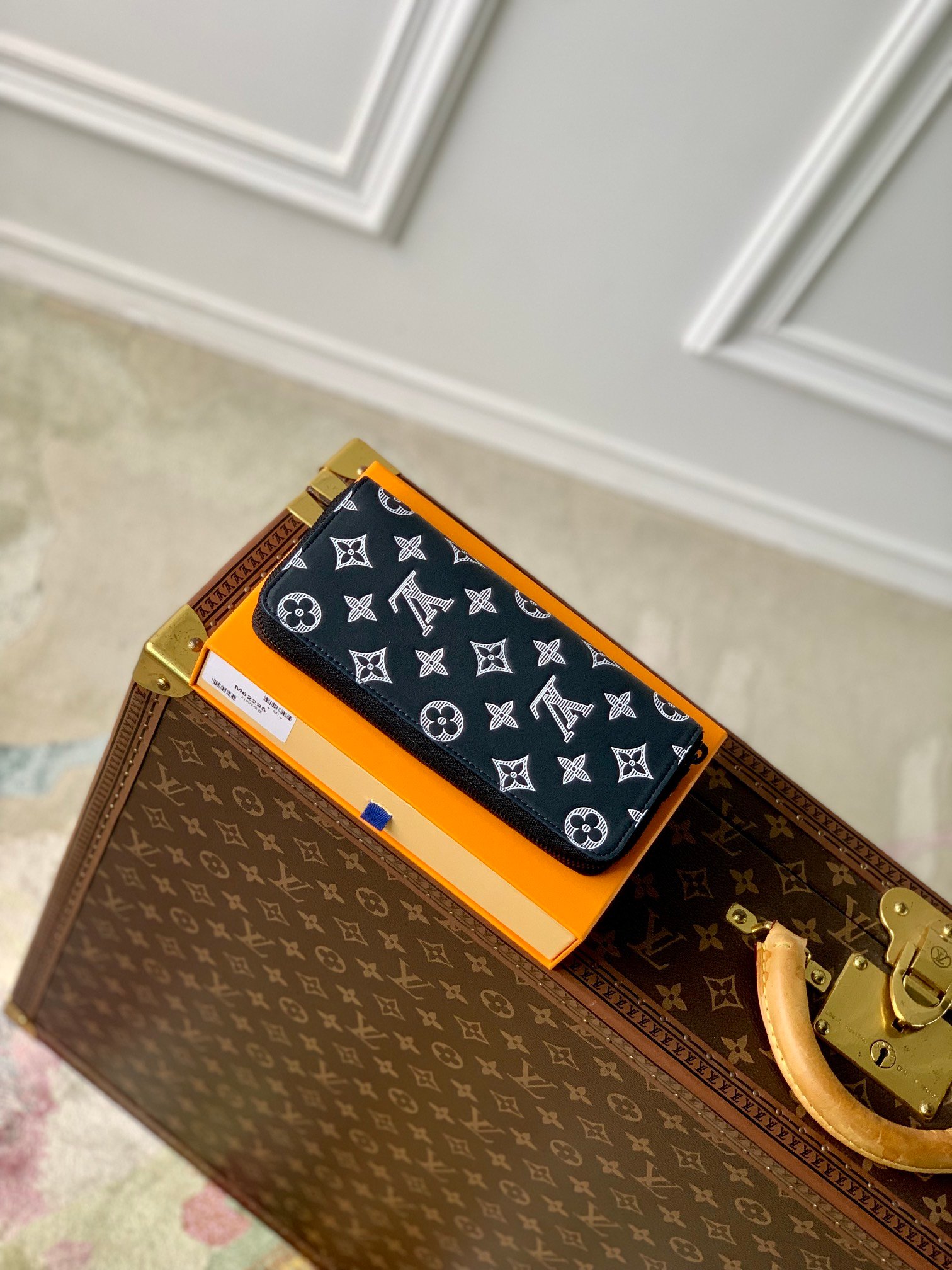 Louis Vuitton M62295 Elegant Blue