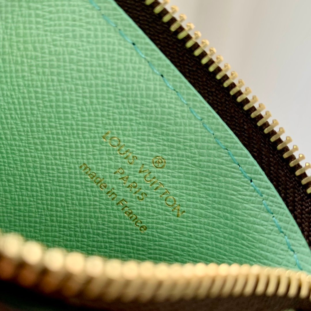 Louis Vuitton M82939 - Image 8