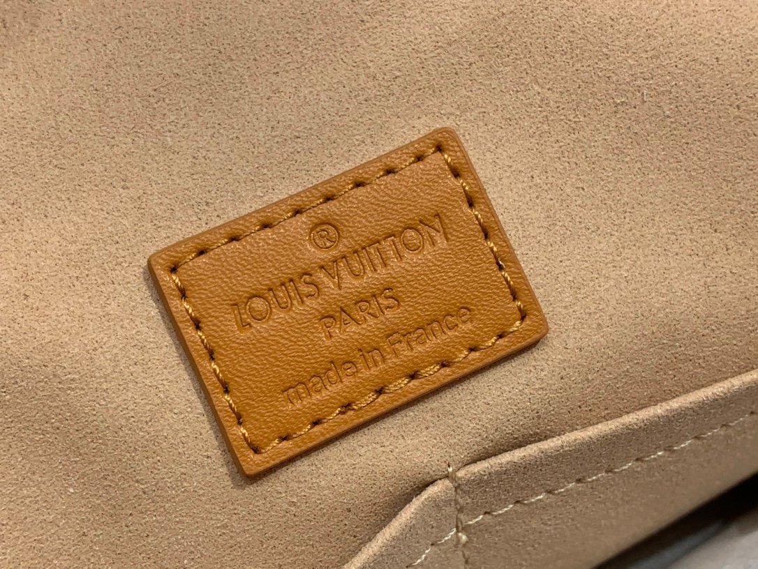 Louis Vuitton M24578 Yellow - Image 6