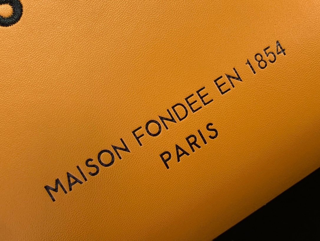 Louis Vuitton M24578 Yellow - Image 8