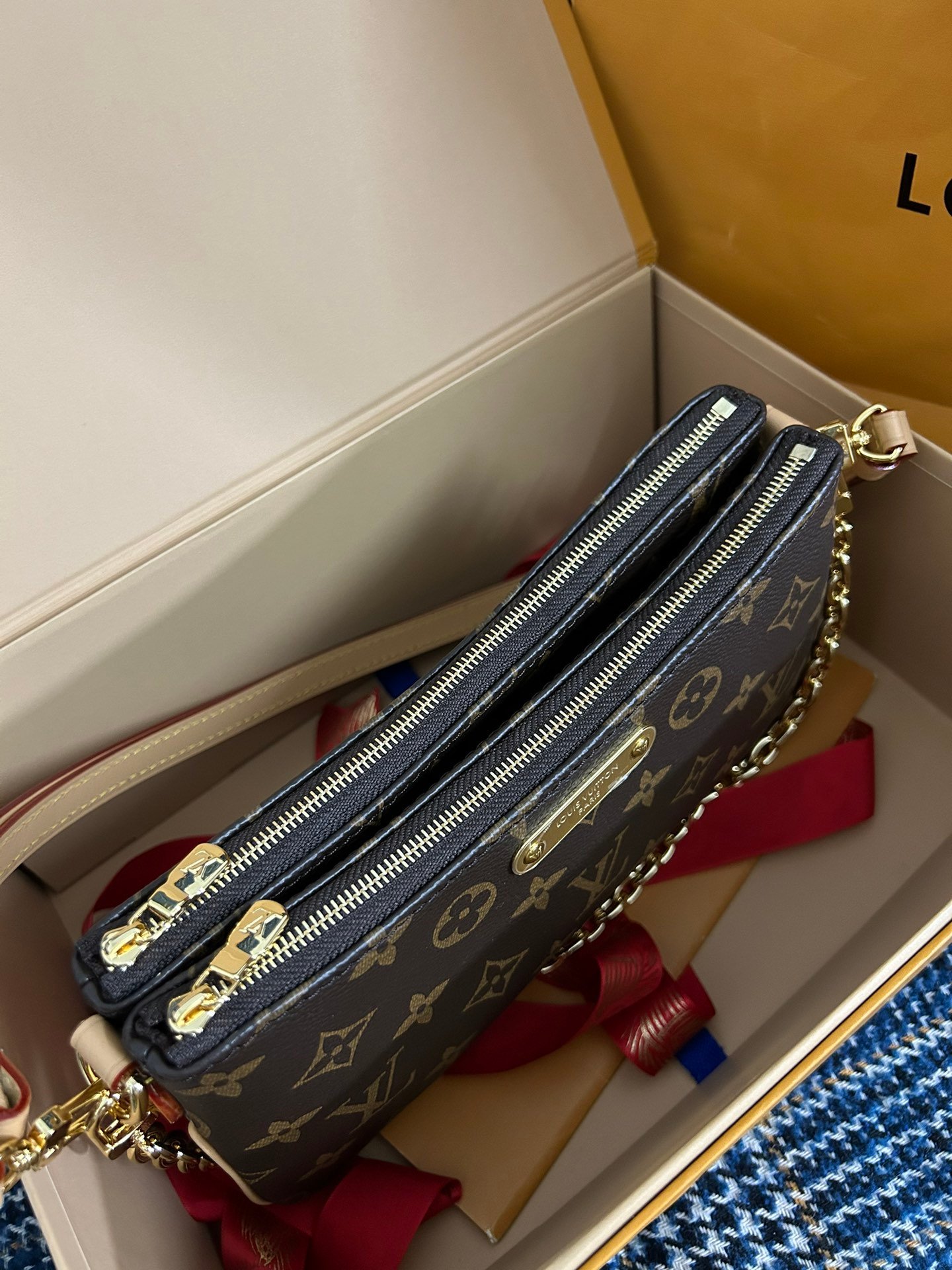 Louis Vuitton M83008 - Image 4
