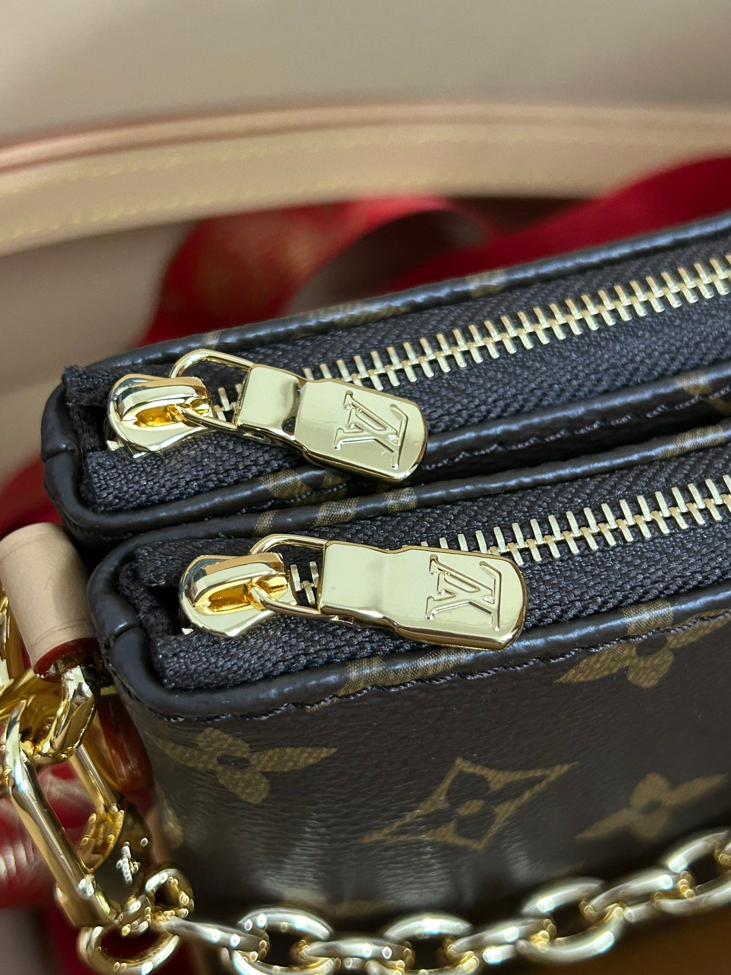 Louis Vuitton M83008 - Image 8