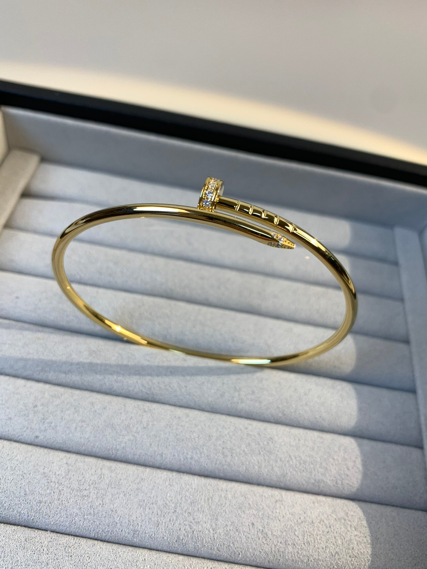 Cartier Nail Bracelet with diamond - Image 3