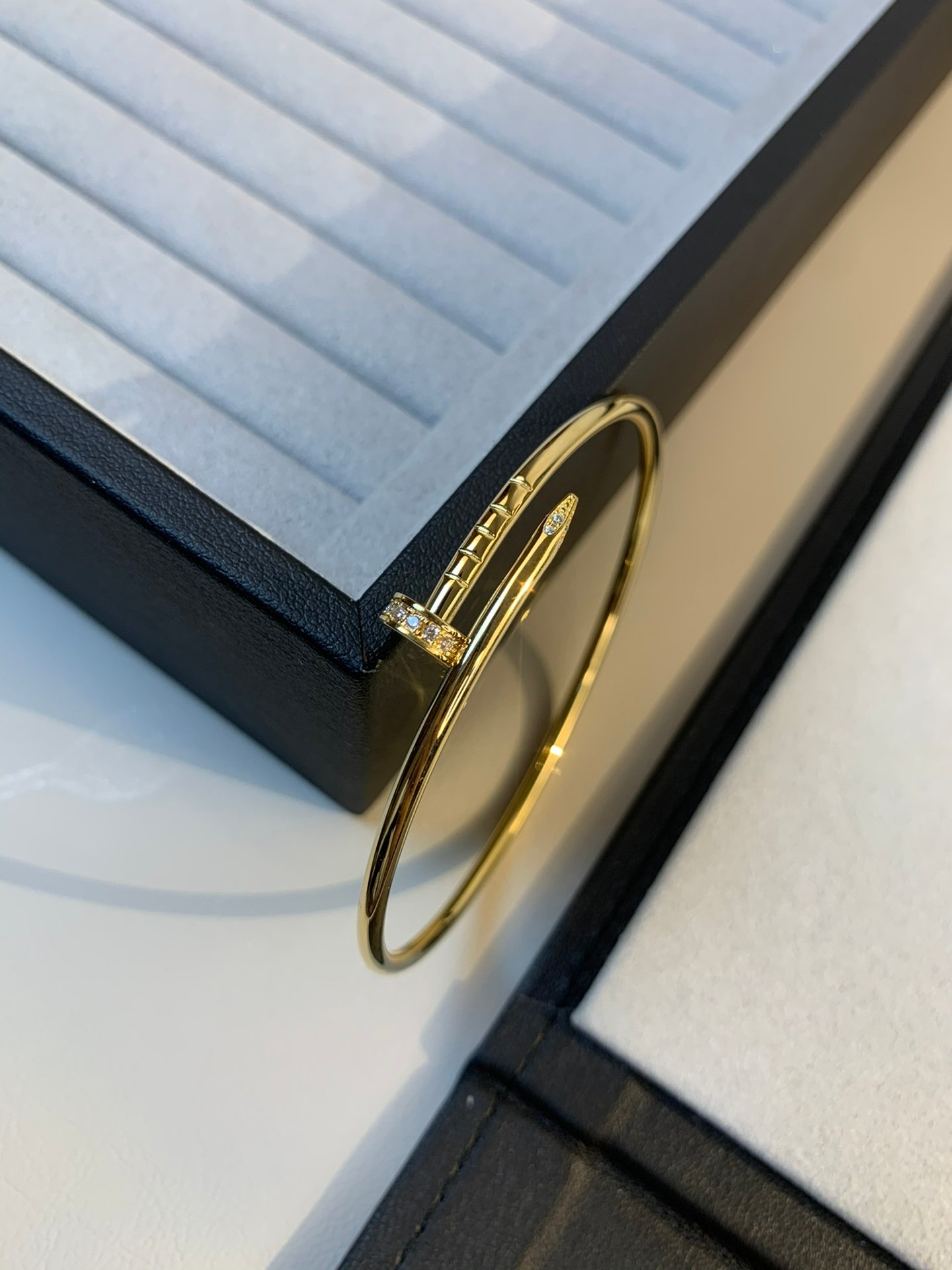 Cartier Nail Bracelet with diamond - Image 4