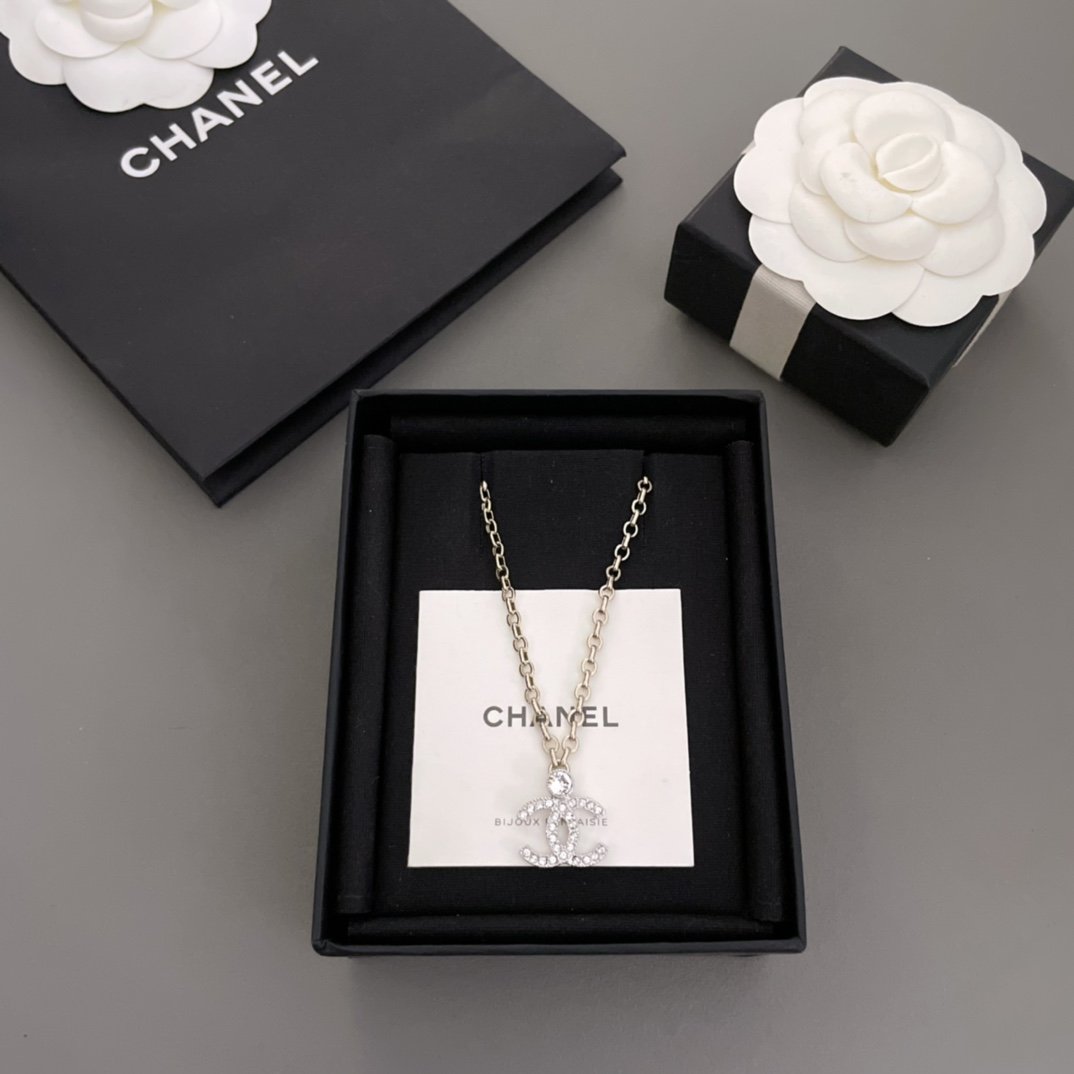 Chanel solitaire double c gold chain necklace
