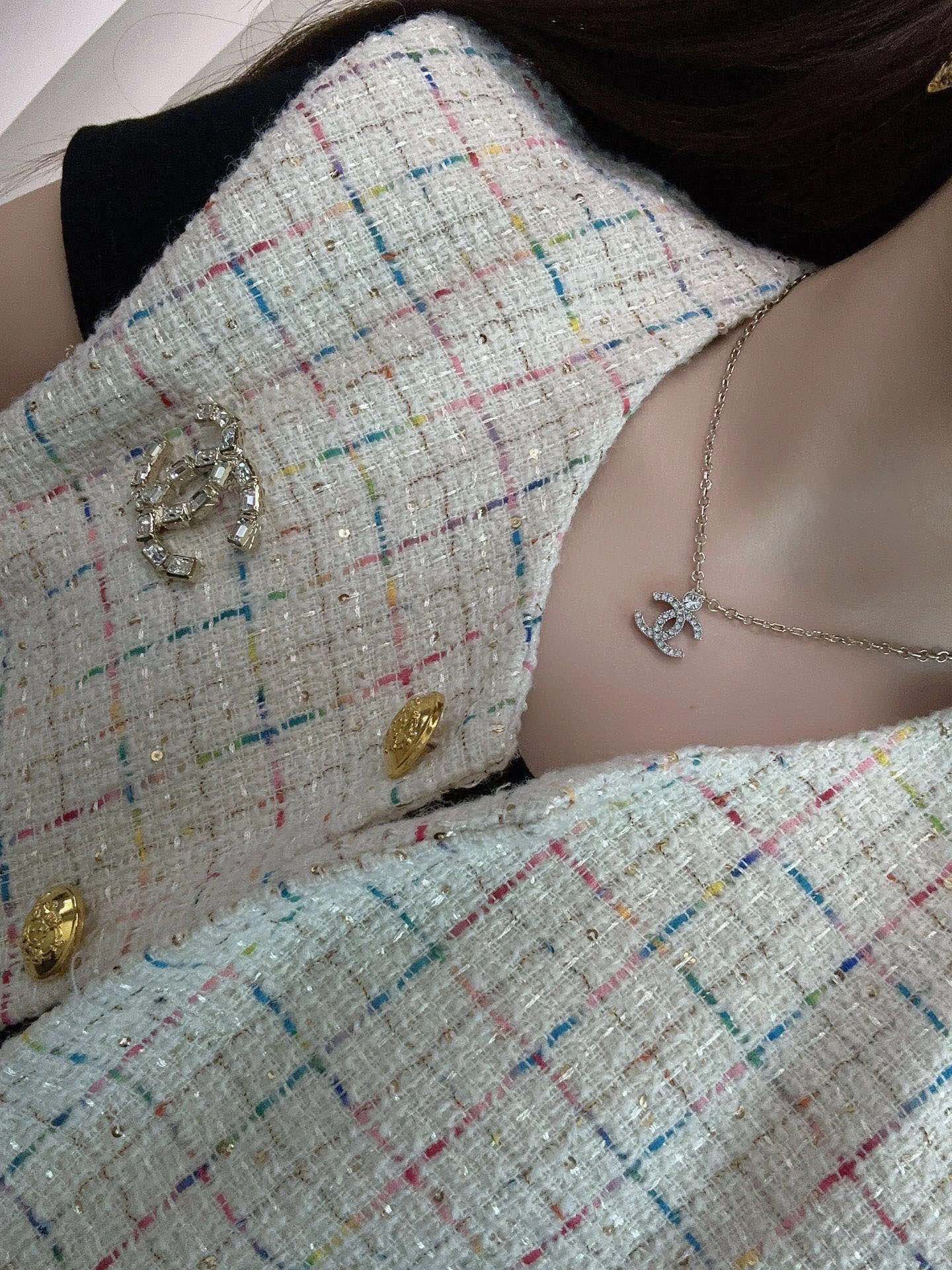 Chanel solitaire double c gold chain necklace - Image 8