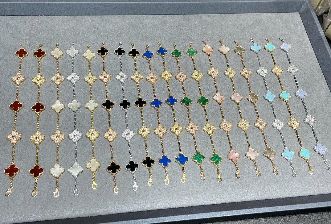 VCA bracelet collection pictures - Image 2