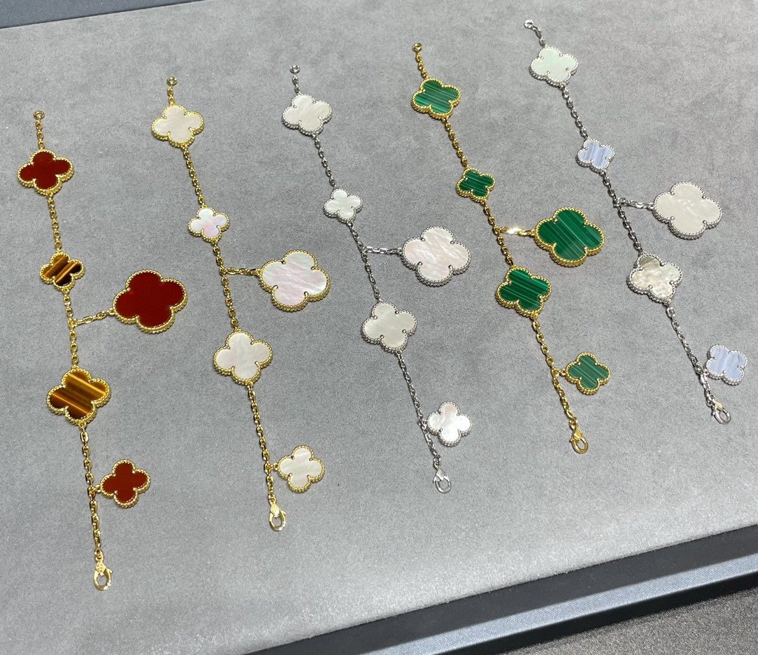 VCA bracelet collection pictures - Image 5