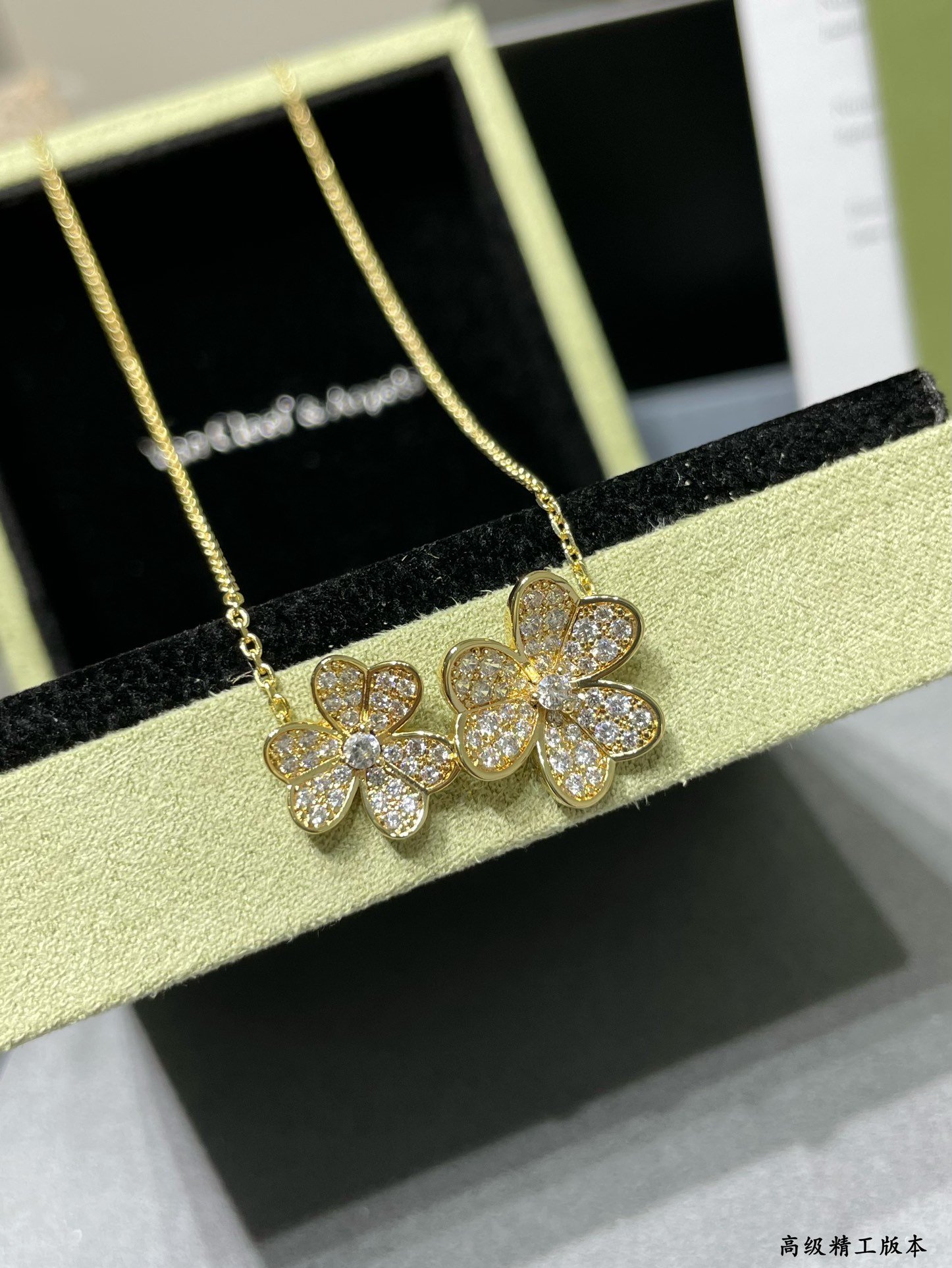 VCA double flower clover necklace, rose gold, - Image 4