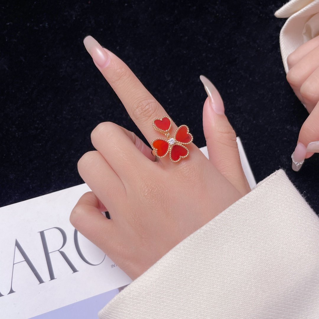 VCA Van Cleef Arpels Sweet Alhambra Ring - Image 8