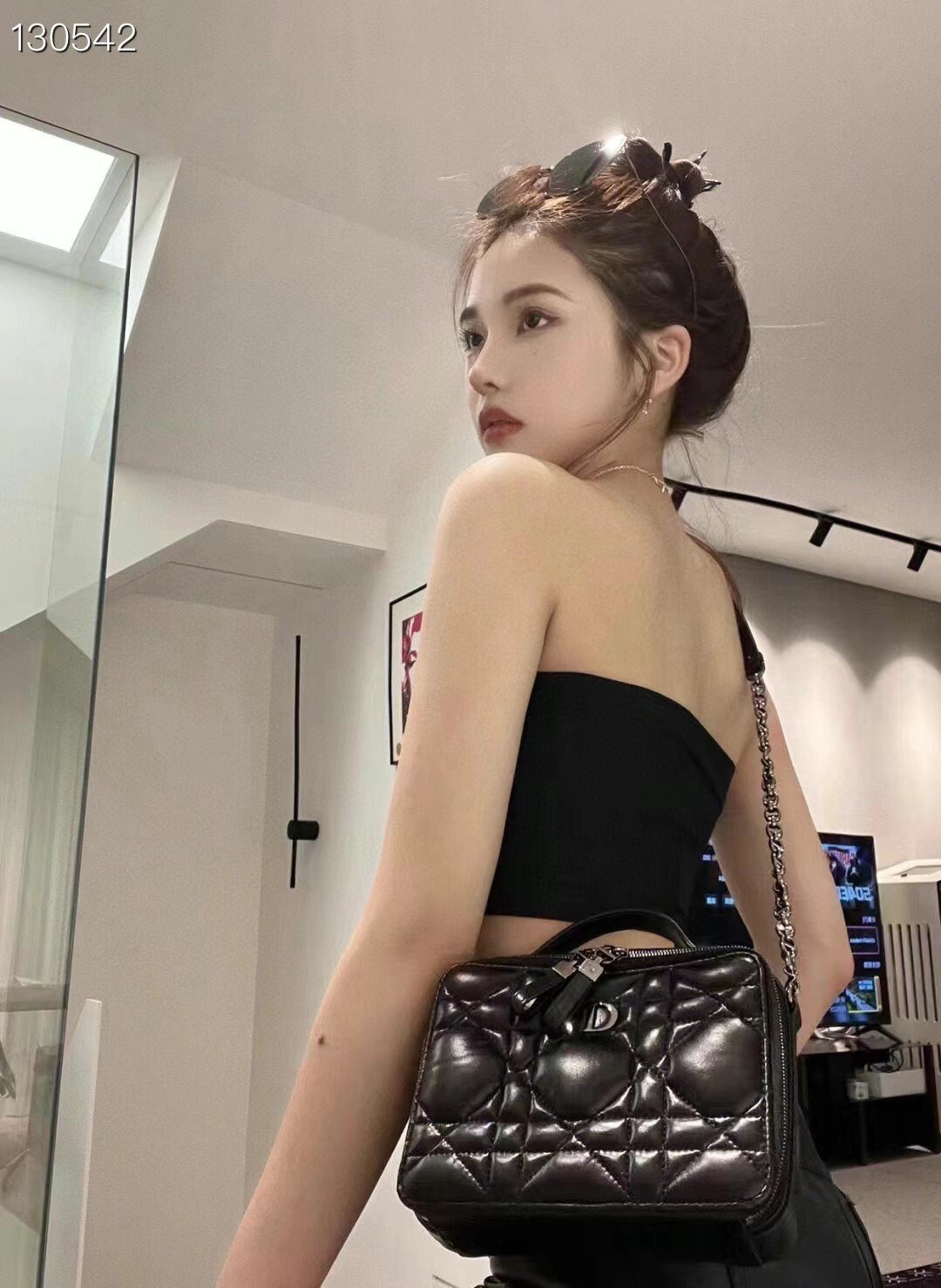 #Latest chain camera bag - Image 7