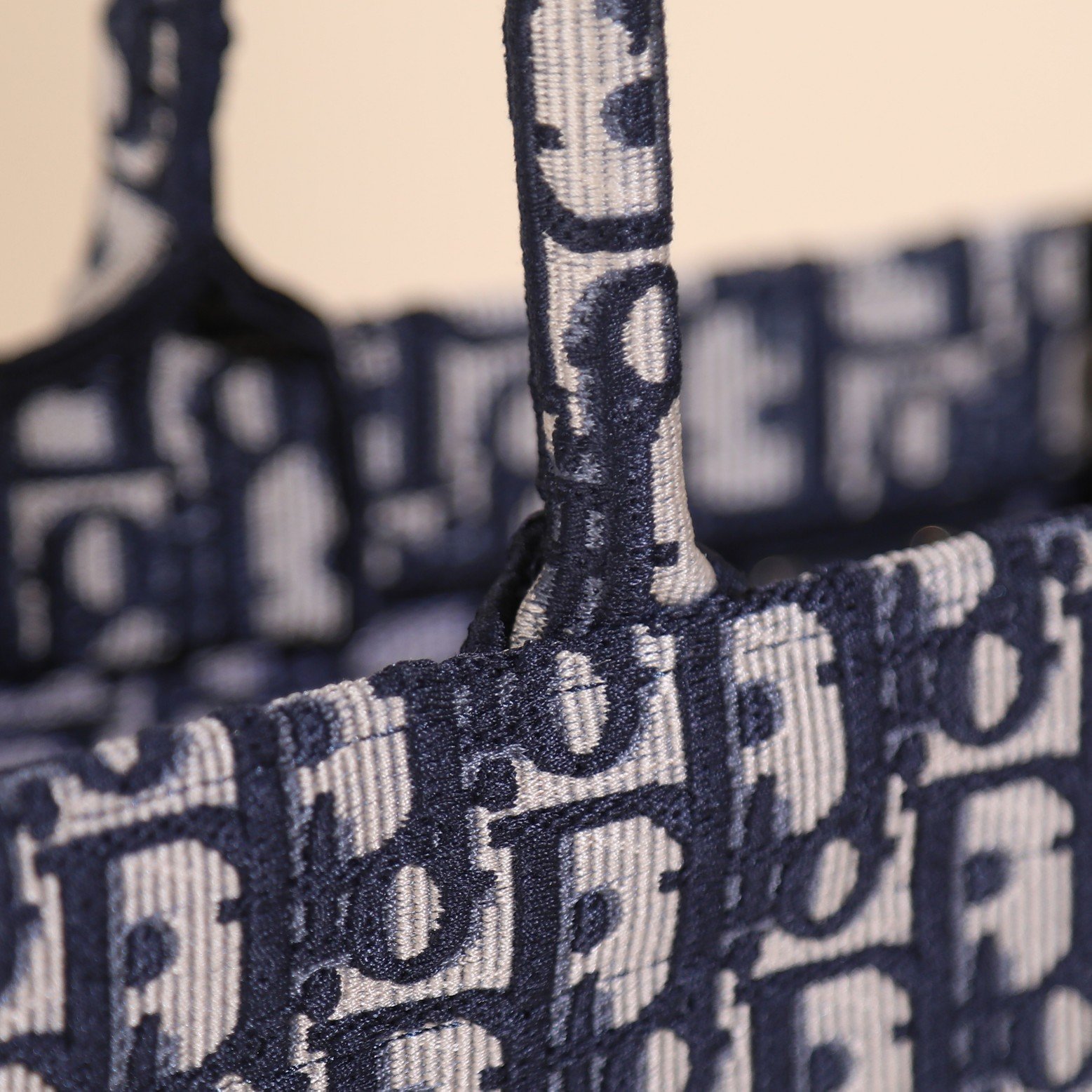 Dior M1296 - Image 6