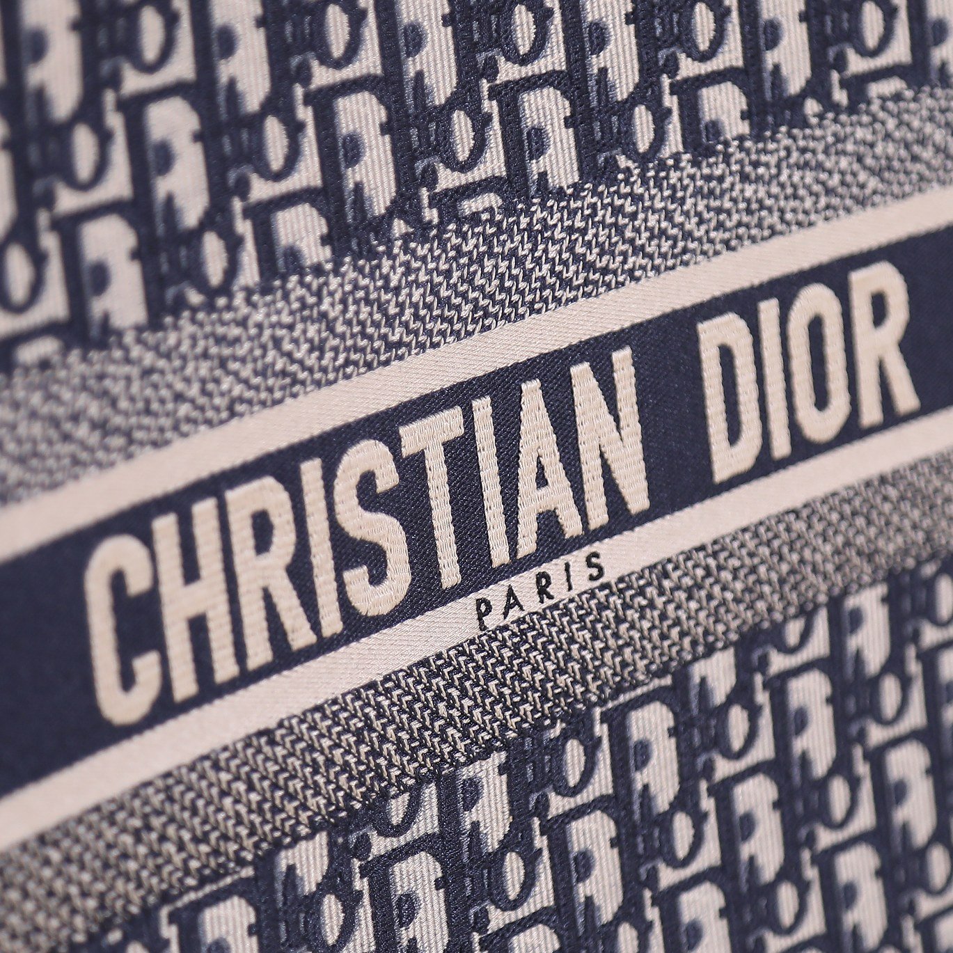 Dior M1296 - Image 7