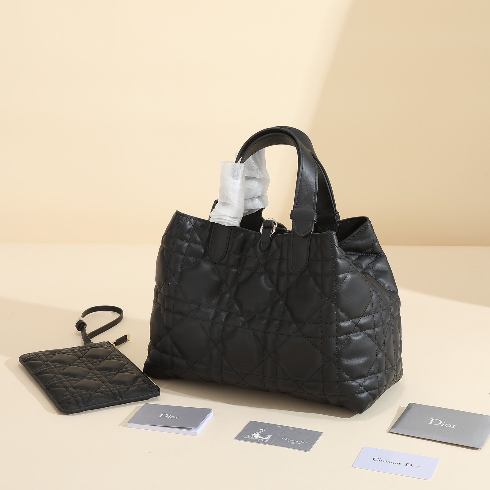 medium dior toujours bag Model: M2821 - Image 5