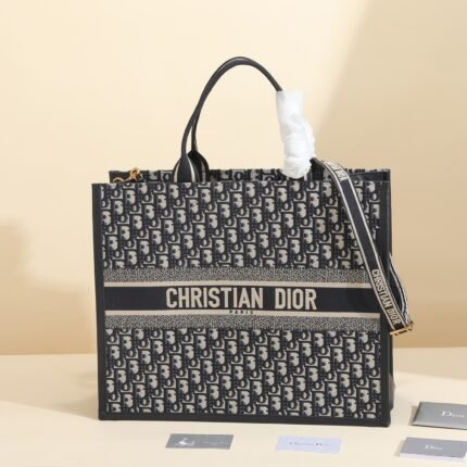 Dior Book Tote Bag No.: M1323CZBB_M928