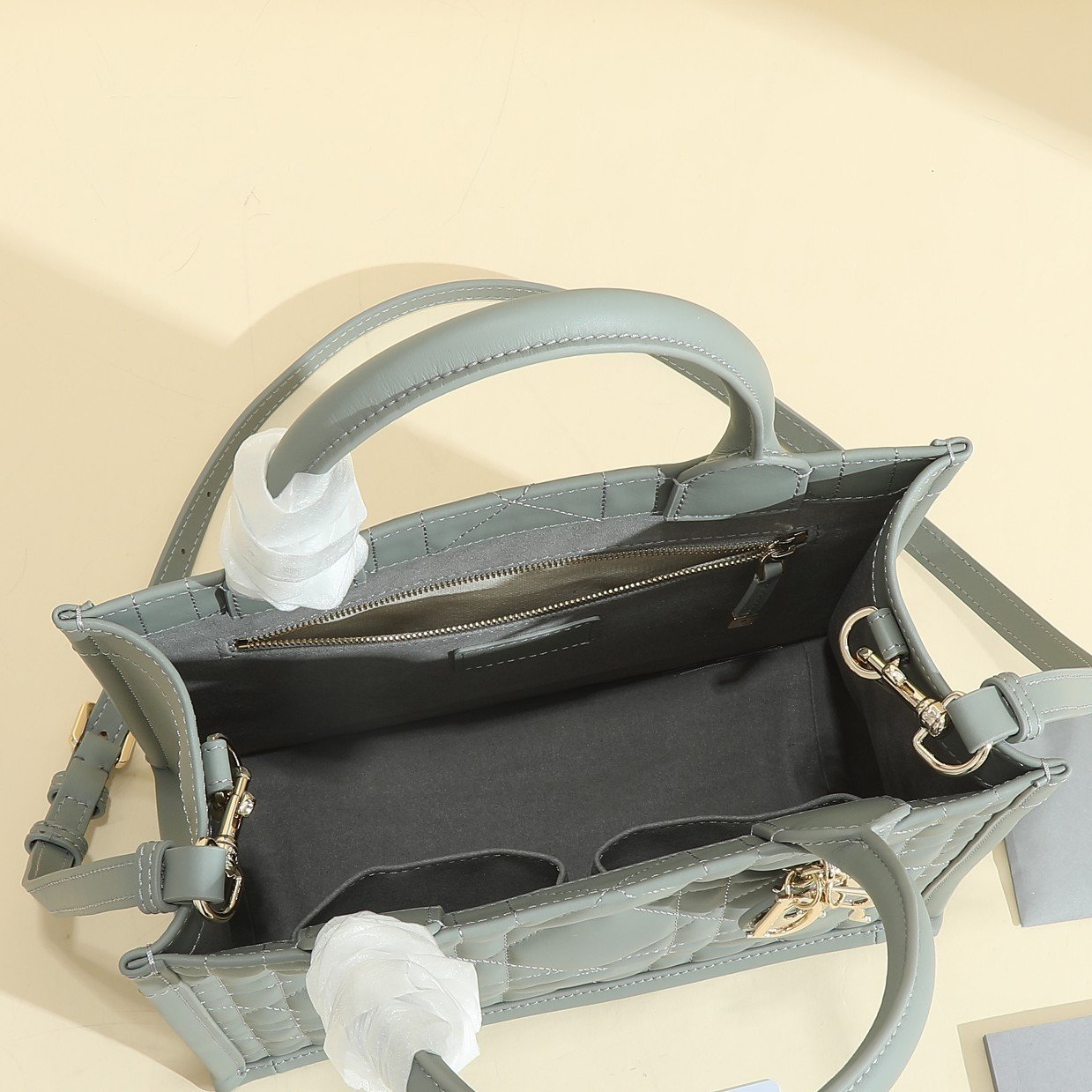 Dior handbag Code: M1323OWHP_M900 - Image 5