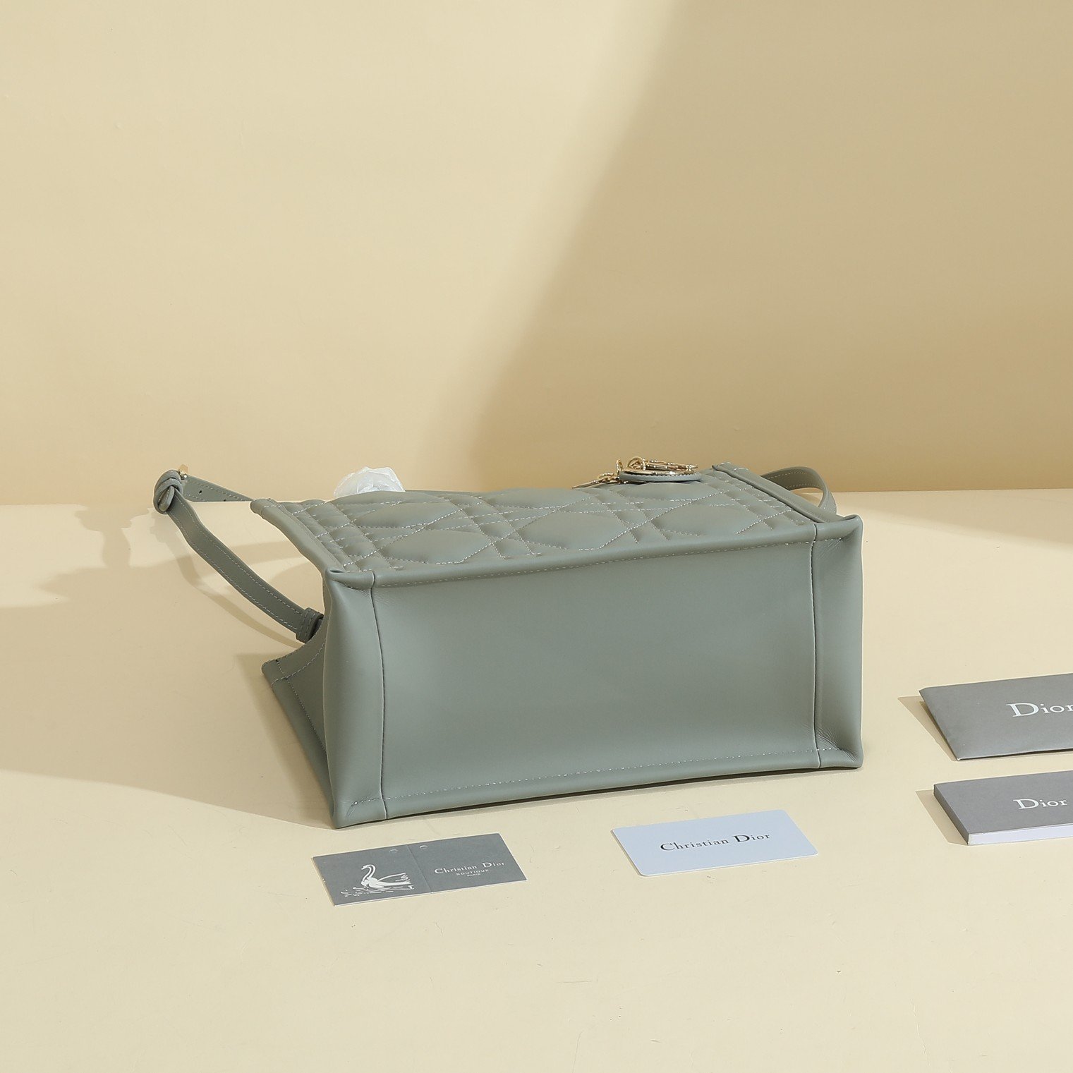 Dior handbag Code: M1323OWHP_M900 - Image 8