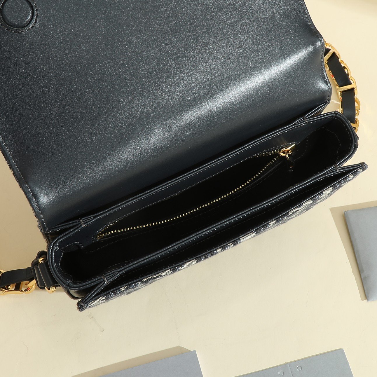 Dior Bag No: 9208 - Image 9