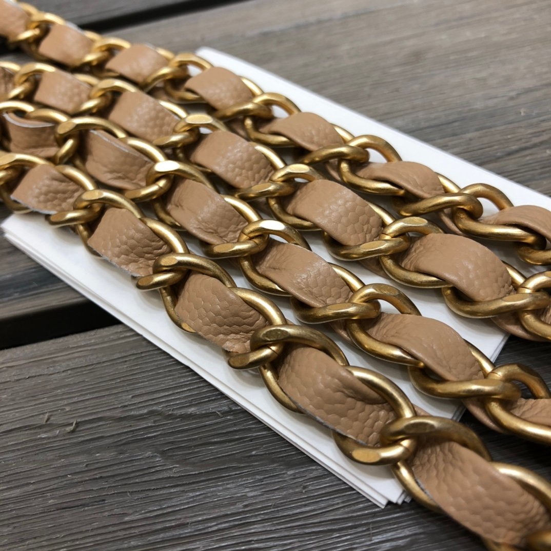 CF classic 1116#mini style retro old gilt hardware new fine ball pattern original calfskin with top-grade sheepskin inside
Size: 20*12.5*7 - Image 6