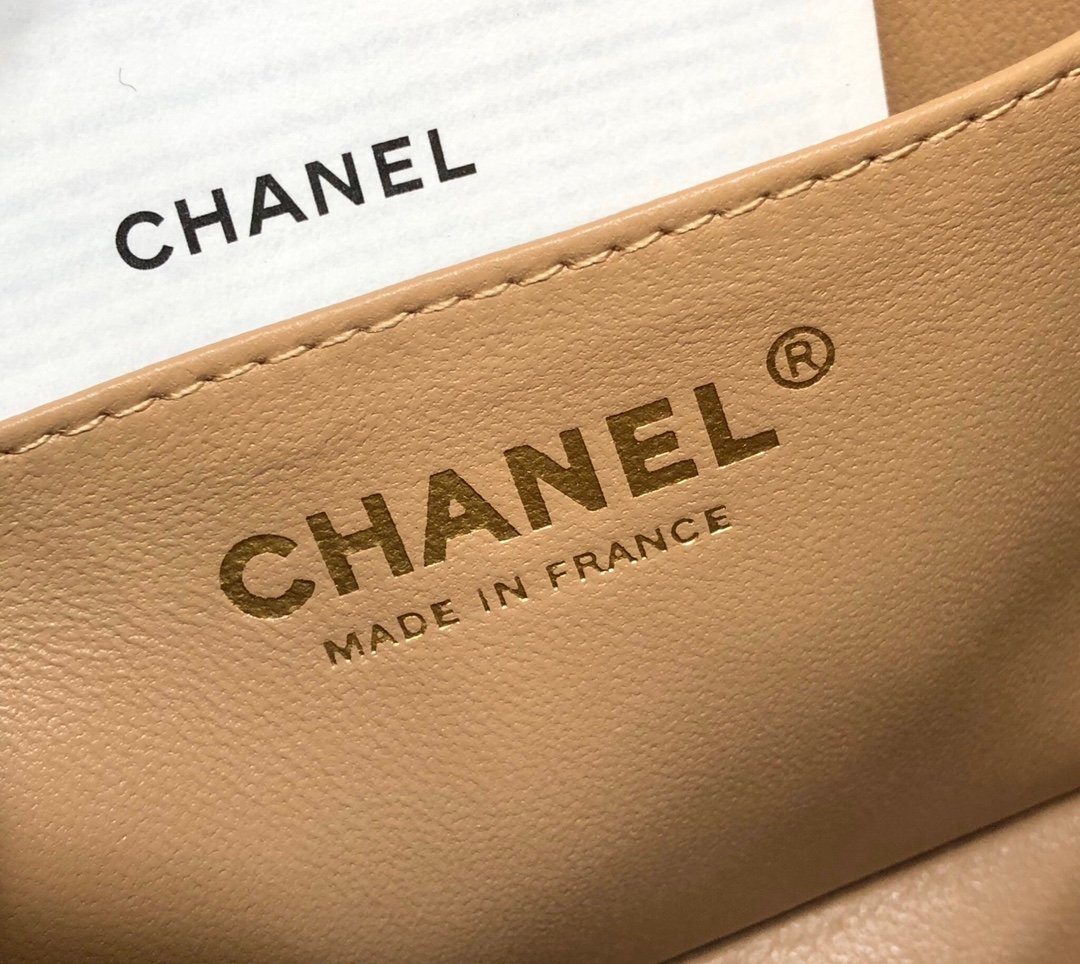 CF classic 1116#mini style retro old gilt hardware new fine ball pattern original calfskin with top-grade sheepskin inside
Size: 20*12.5*7 - Image 9