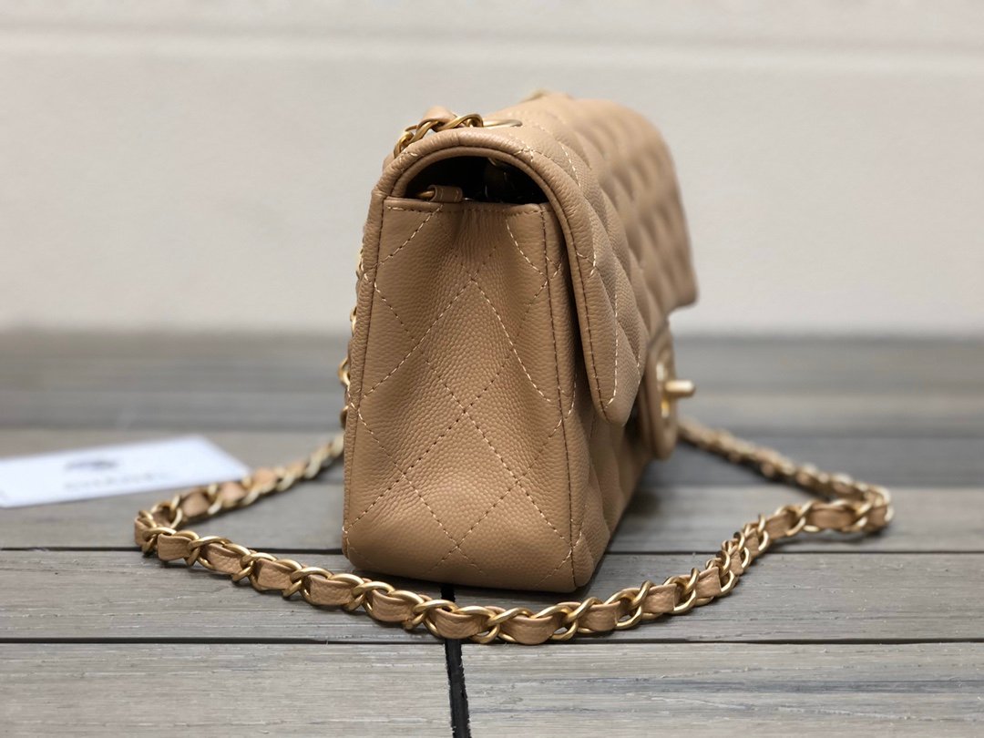 CF classic 1116#mini style retro old gilt hardware new fine ball pattern original calfskin with top-grade sheepskin inside
Size: 20*12.5*7 - Image 3