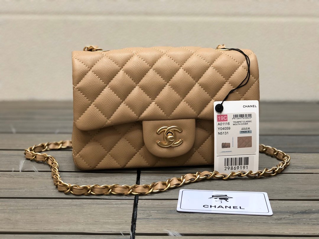 CF classic 1116#mini style retro old gilt hardware new fine ball pattern original calfskin with top-grade sheepskin inside
Size: 20*12.5*7