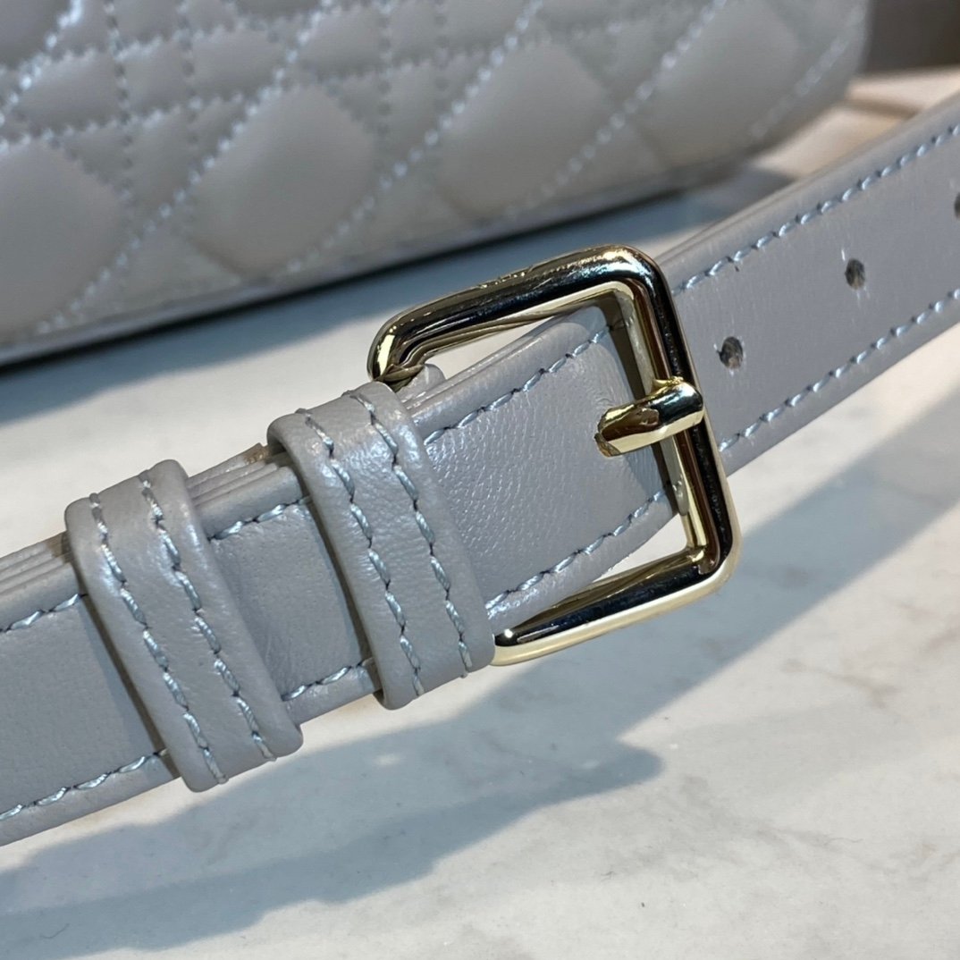 Model 0565 - Light Grey Lamb Gold - Image 7