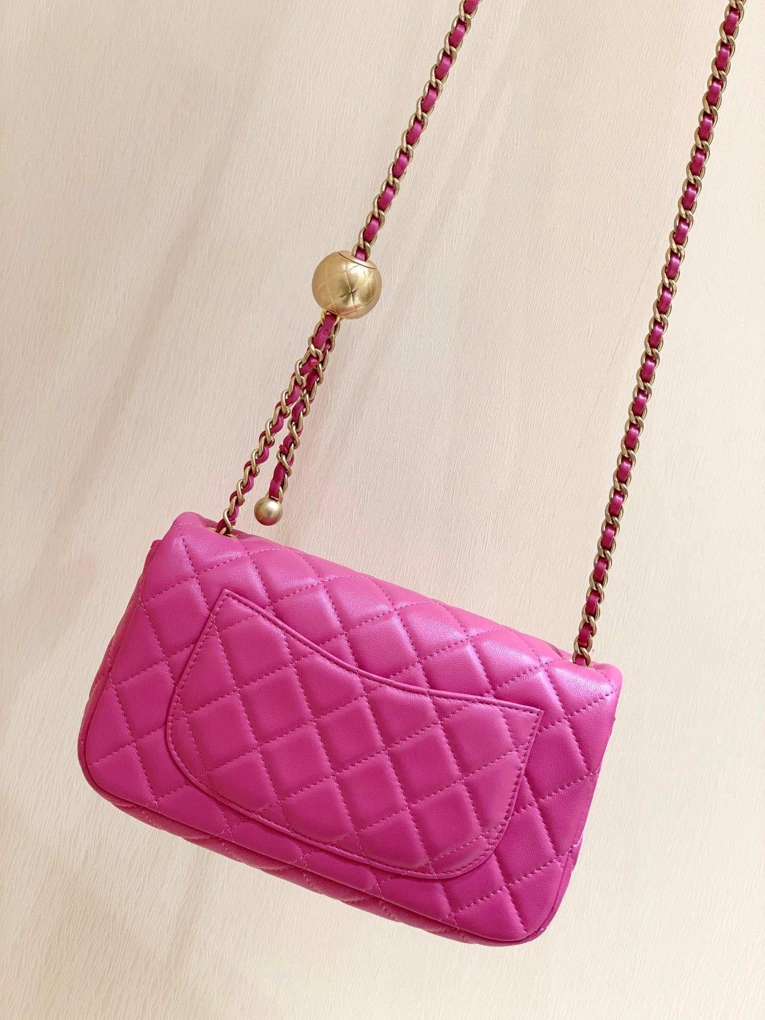 bagrand new supreme version pure original CF gold bagall
Full set of thick gold plated all steel small gold bagalls
Classic flap bag - Image 5