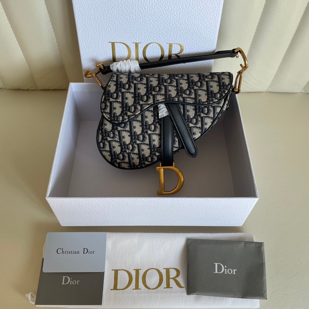 High-end quality, classic monogram embroidery,