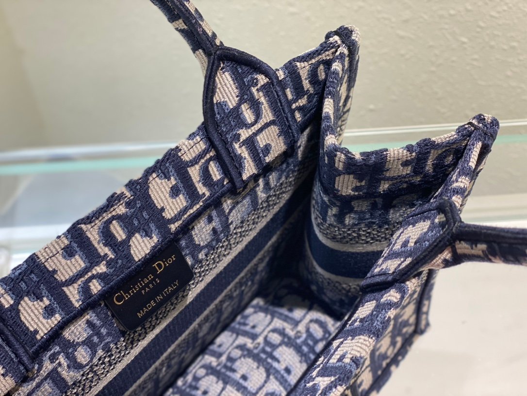 [Dior Book Tote - Image 8