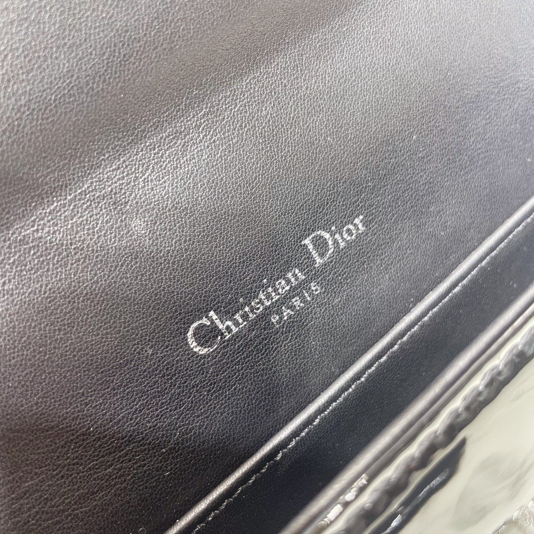 Lady dior Cannage patent leather chain clutch, - Image 6