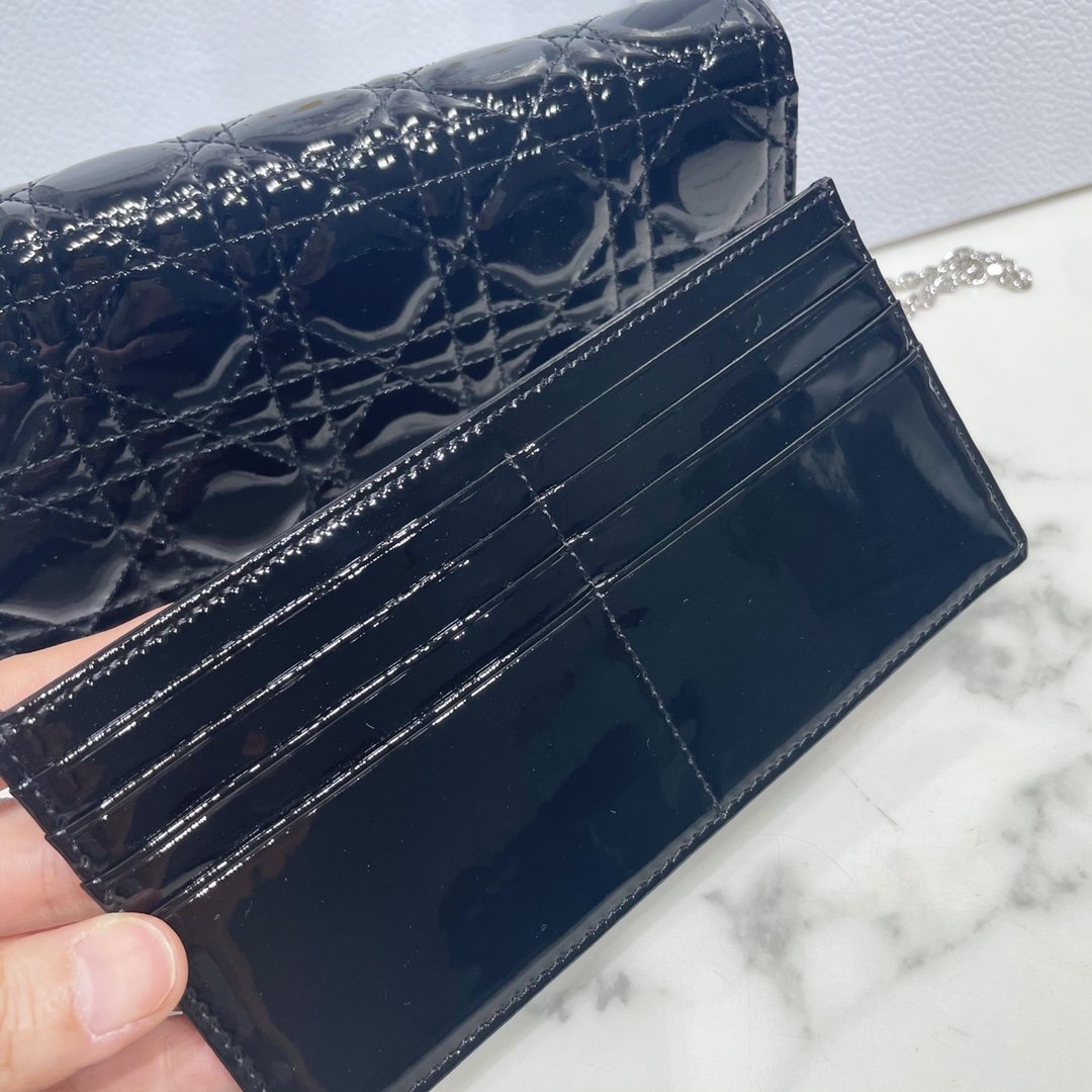 Lady dior Cannage patent leather chain clutch, - Image 7
