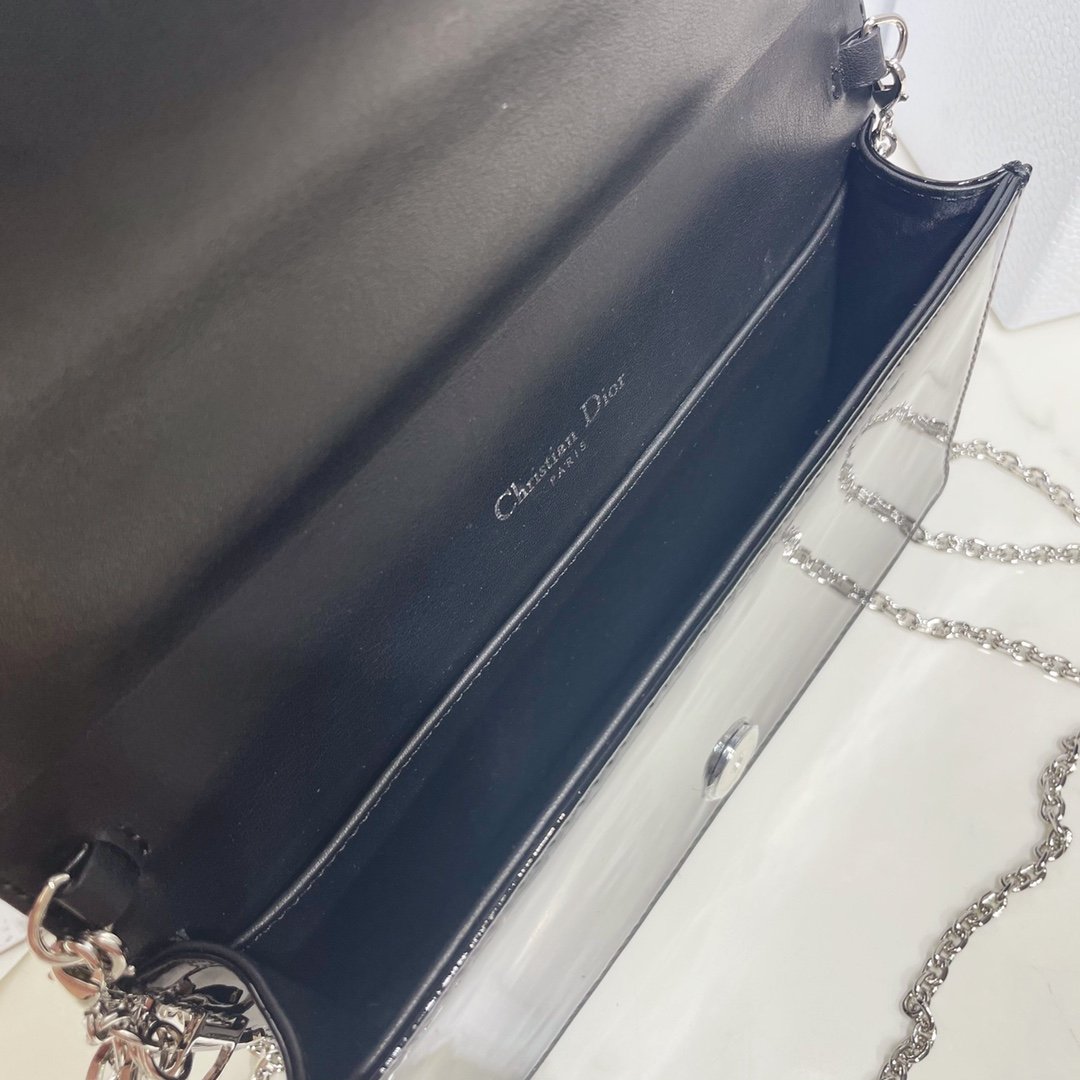Lady dior Cannage patent leather chain clutch, - Image 8