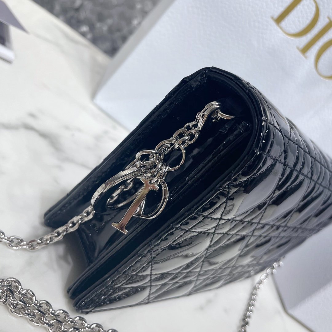 Lady dior Cannage patent leather chain clutch, - Image 5