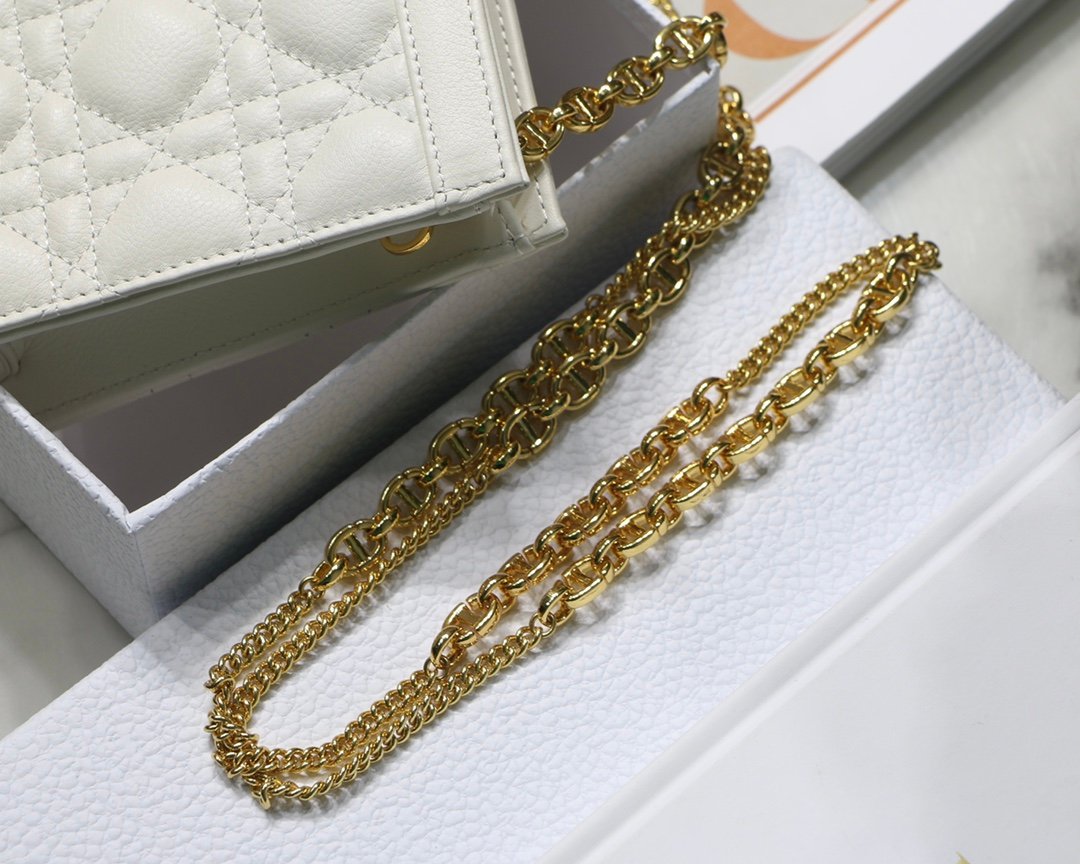 【Di.or Caro Chain Bag】7002 White - Image 5